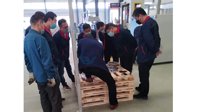 調試聊城魯環(huán)中頻點焊機 (3) 調試聊城魯環(huán)中頻點焊機 (3)